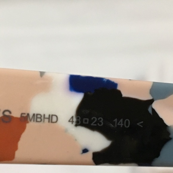 Fendi Sunglasses - Picture 4 of 4